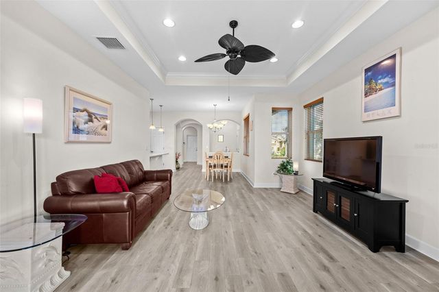 718 CHIPPER DRIVE, Sun City Center, FL 33573