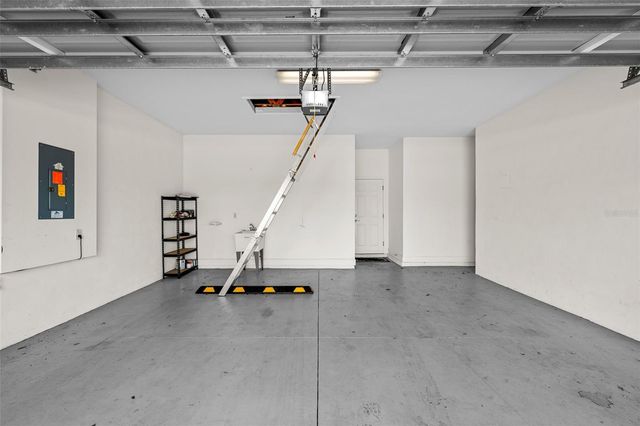 718 CHIPPER DRIVE, Sun City Center, FL 33573