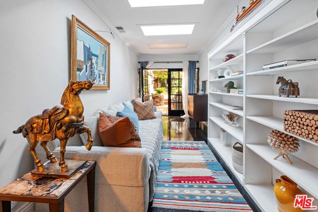 2558 Torrance Boulevard, Torrance, CA 90503