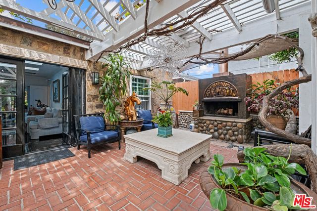 2558 Torrance Boulevard, Torrance, CA 90503