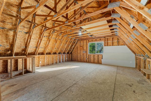 518 Riverbanks Road, Grants Pass, OR 97527