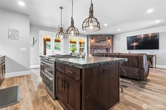 30 Forest Heights, Cathlamet, WA 98612