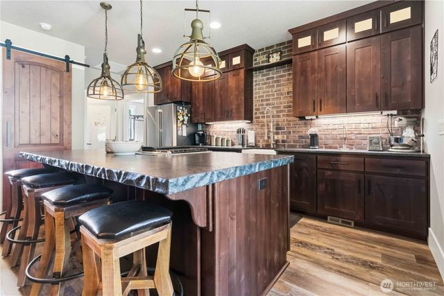 30 Forest Heights, Cathlamet, WA 98612
