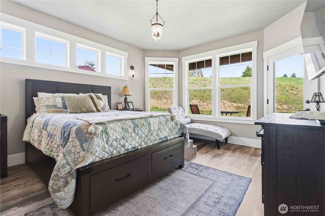 30 Forest Heights, Cathlamet, WA 98612