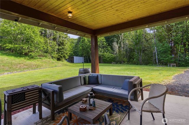 30 Forest Heights, Cathlamet, WA 98612