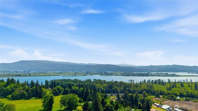 30 Forest Heights, Cathlamet, WA 98612