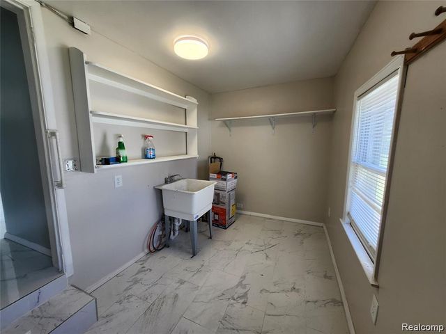 15369 Leona Drive, Redford, MI 48239