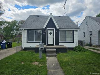 15369 Leona Drive, Redford, MI 48239