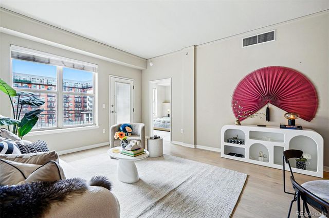 1975 N Grant Street 810, Denver, CO 80203