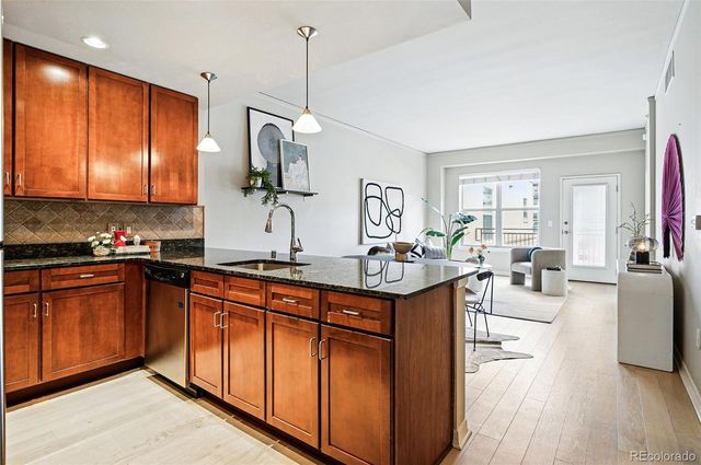 1975 N Grant Street 810, Denver, CO 80203