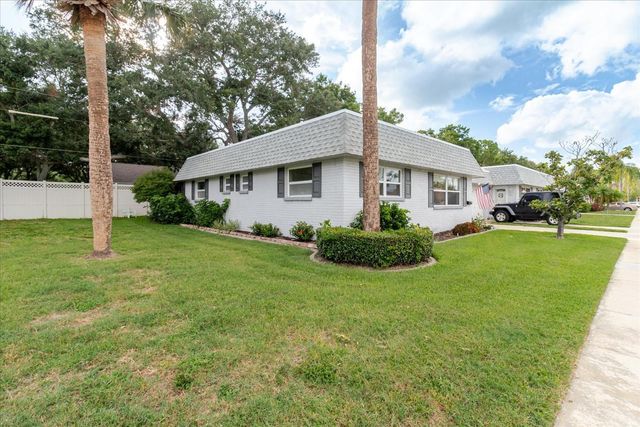 1201 CARA DRIVE, Largo, FL 33771