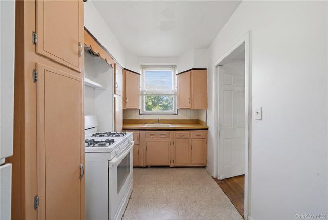 5750 82nd Street, Middle Village, NY 11379