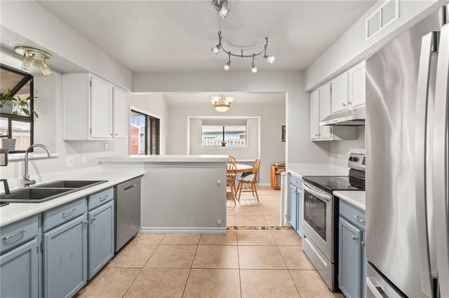 929 Saint Gregory St, Corpus Christi, TX 78418