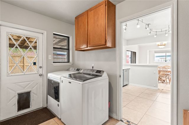 929 Saint Gregory St, Corpus Christi, TX 78418