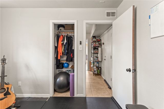 929 Saint Gregory St, Corpus Christi, TX 78418