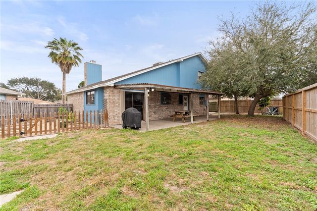 929 Saint Gregory St, Corpus Christi, TX 78418