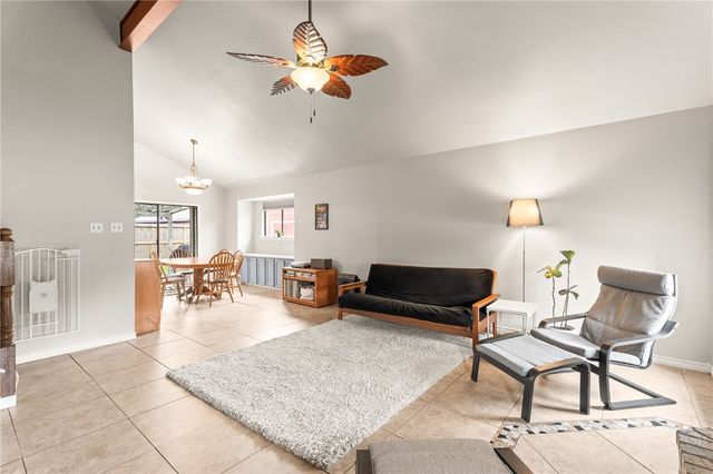 929 Saint Gregory St, Corpus Christi, TX 78418