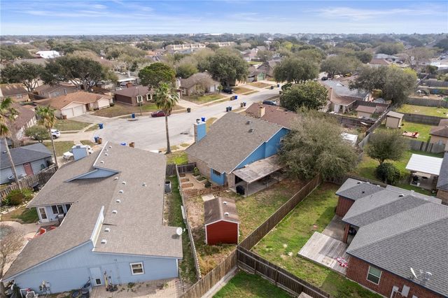 929 Saint Gregory St, Corpus Christi, TX 78418