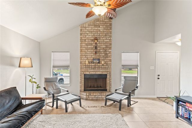 929 Saint Gregory St, Corpus Christi, TX 78418