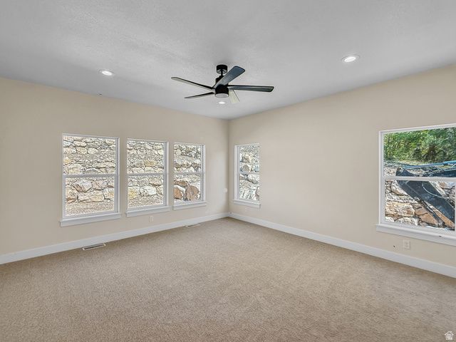 770 E MOUNTAIN RD, North Ogden, UT 84414