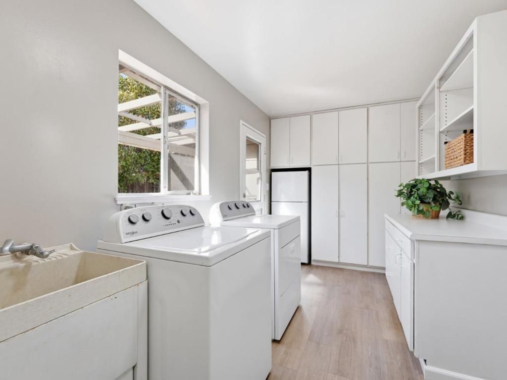 Image 27 of property listing at 1326 Don Kirk Street, Los Altos, CA 94024