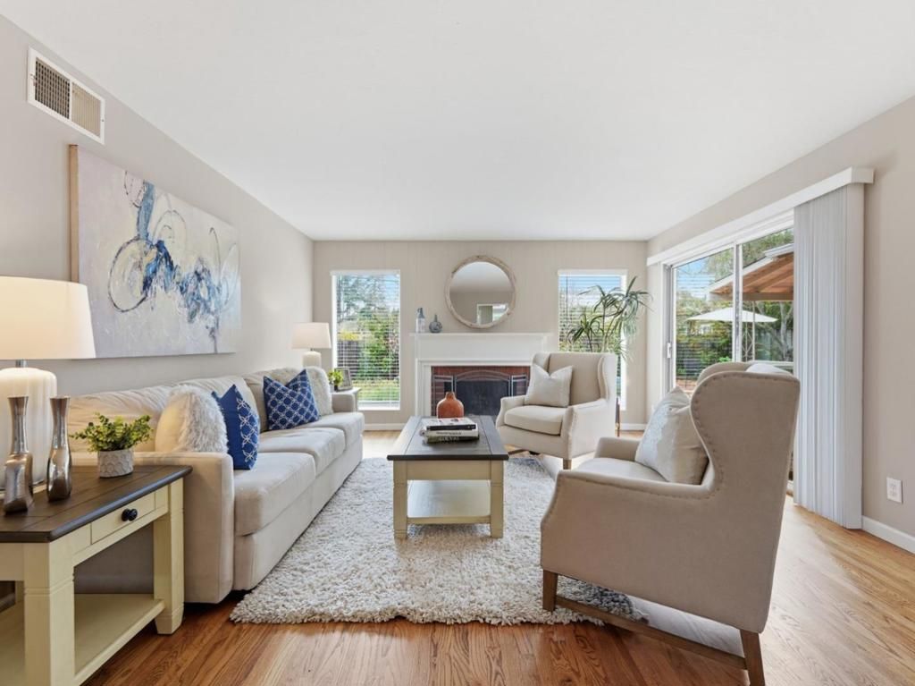 Image 4 of property listing at 1326 Don Kirk Street, Los Altos, CA 94024