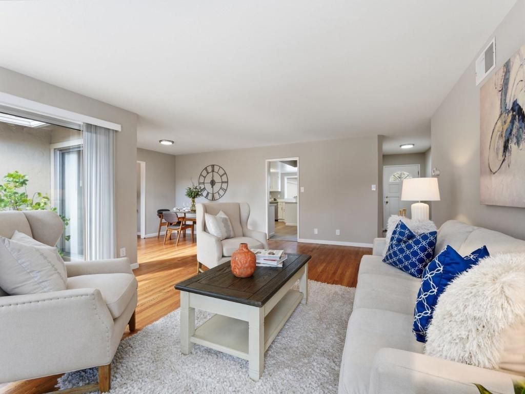 Image 6 of property listing at 1326 Don Kirk Street, Los Altos, CA 94024