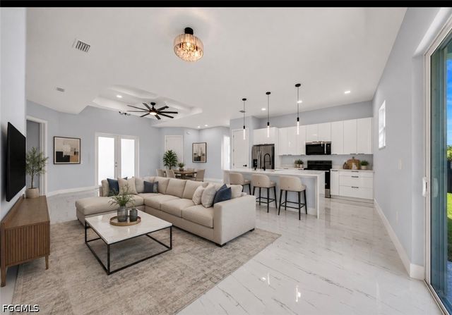 2704 15th ST SW, Lehigh Acres, FL 33976