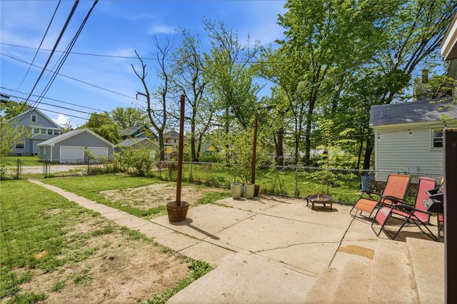 1547 Washington Ave SE, Cedar Rapids, IA 52403