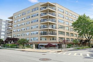 12 Old Mamaroneck Road 7k, White Plains, NY 10605