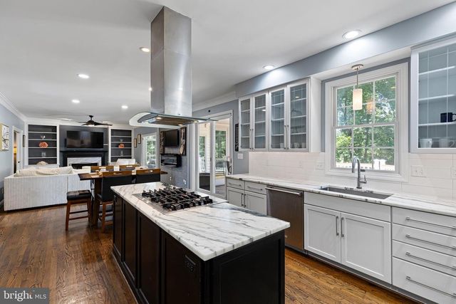 14 STONEBRIDGE DR, Hockessin, DE 19707