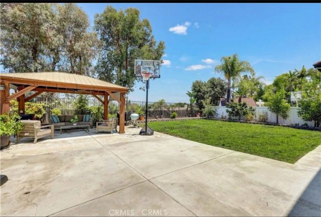 575 Rembrandt, Corona, CA 92882