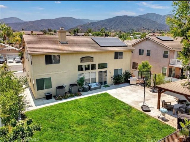 575 Rembrandt, Corona, CA 92882