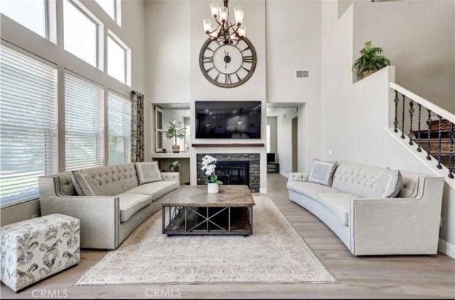 575 Rembrandt, Corona, CA 92882