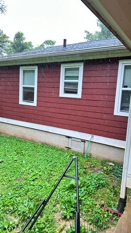 617 Fall River Rd, Lawrenceburg, TN 38464