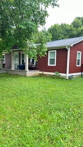 617 Fall River Rd, Lawrenceburg, TN 38464
