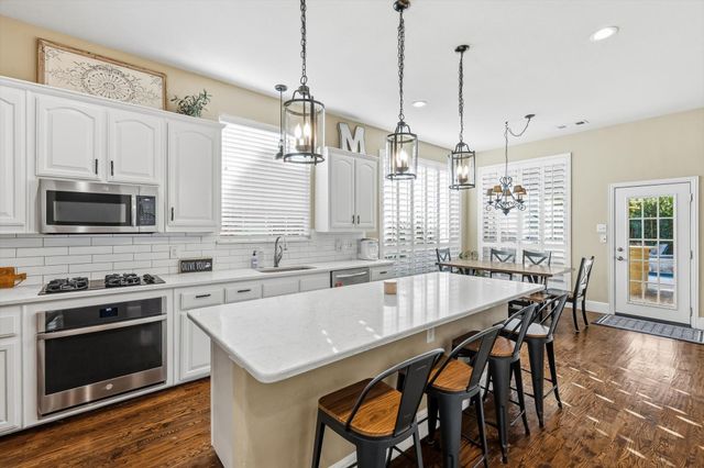 4512 Delaina Drive, Flower Mound, TX 75022