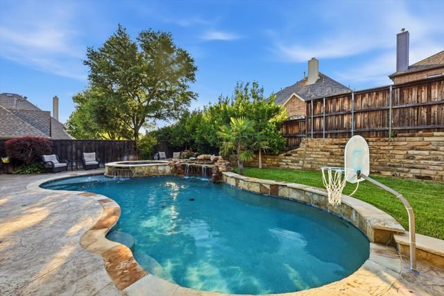 4512 Delaina Drive, Flower Mound, TX 75022