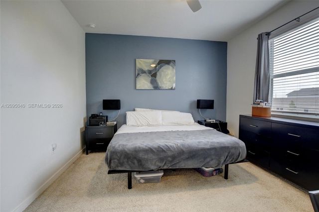 565 NE 5th Place, Florida City, FL 33034