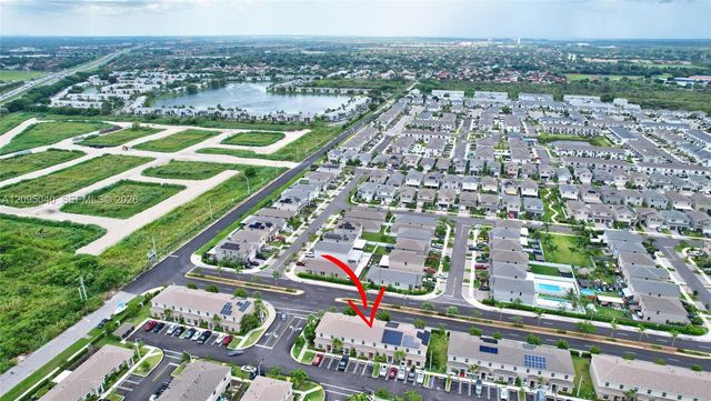 565 NE 5th Place, Florida City, FL 33034