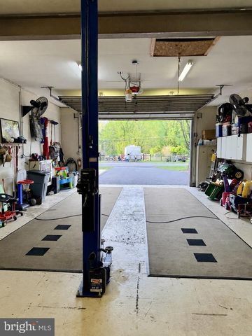 4305 CASSELL BLVD, Prince Frederick, MD 20678