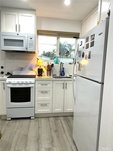 20446 Lanark Street, Winnetka, CA 91306