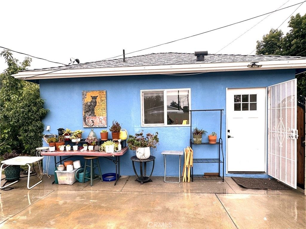20446 Lanark Street, Winnetka, CA 91306