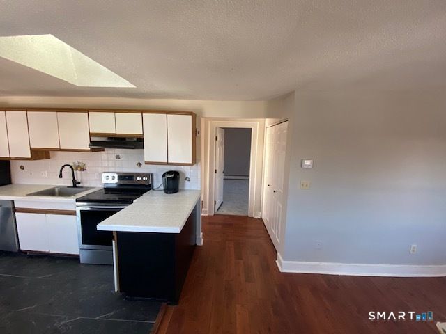 43 Alden Street APT D, Hartford, CT 06114