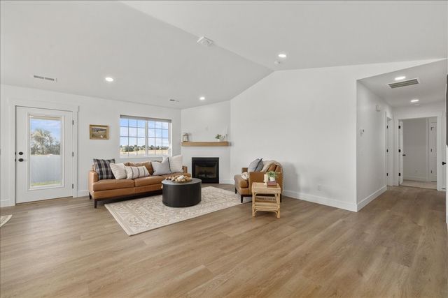 5458 Apple Rose LANE, Billings, MT 59106