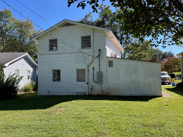 624 Old Whitney Road, Spartanburg, SC 29303