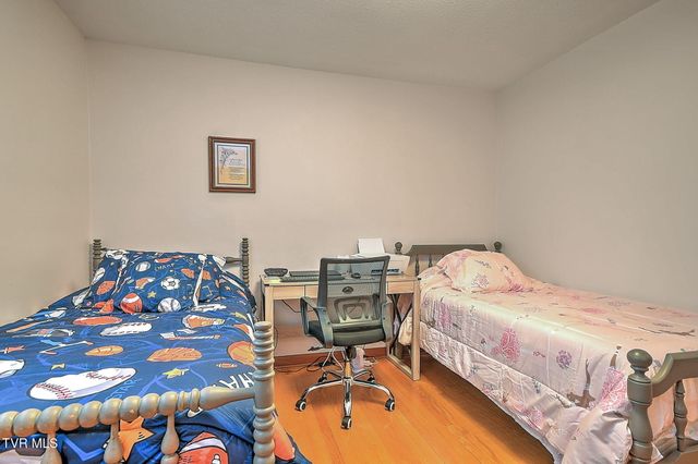 132 Tall Oak Street, Weber City, VA 24290