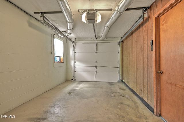 132 Tall Oak Street, Weber City, VA 24290