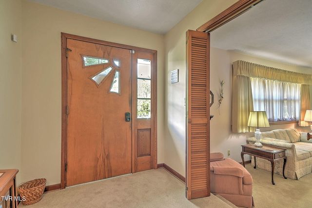132 Tall Oak Street, Weber City, VA 24290