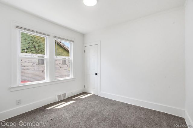 10139 Maplelawn Street, Detroit, MI 48204
